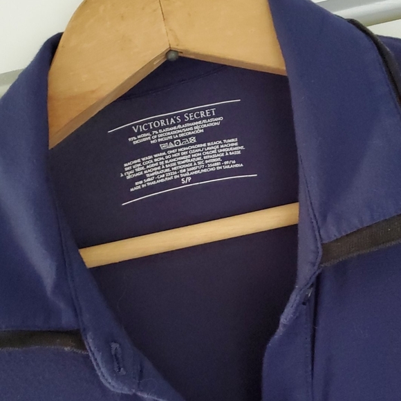 Victoria Secret navy blue button down night shirt! - Picture 2 of 7
